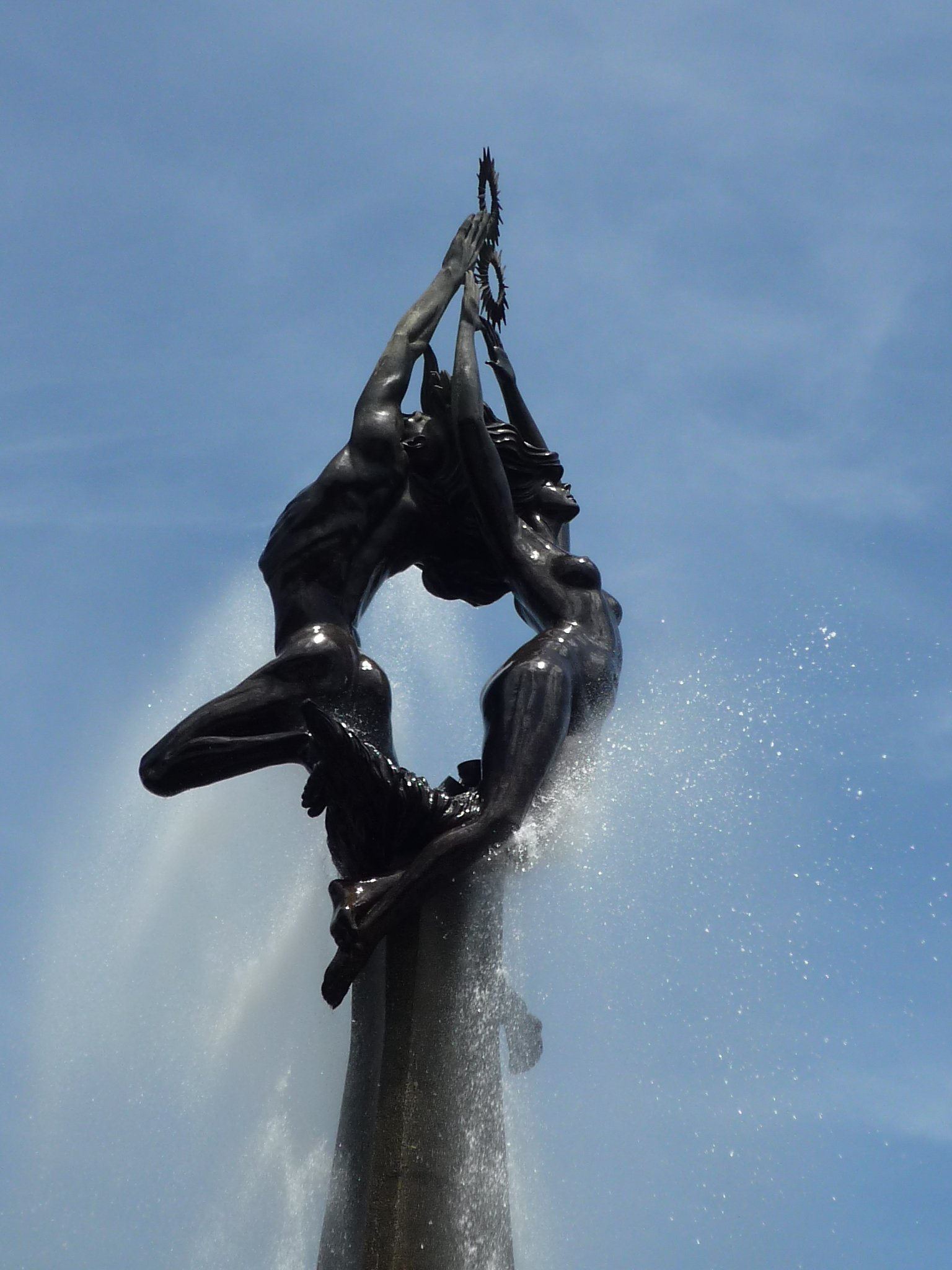 El Hombre Creador de Energía, Universidad de Antioquia, Medellín.